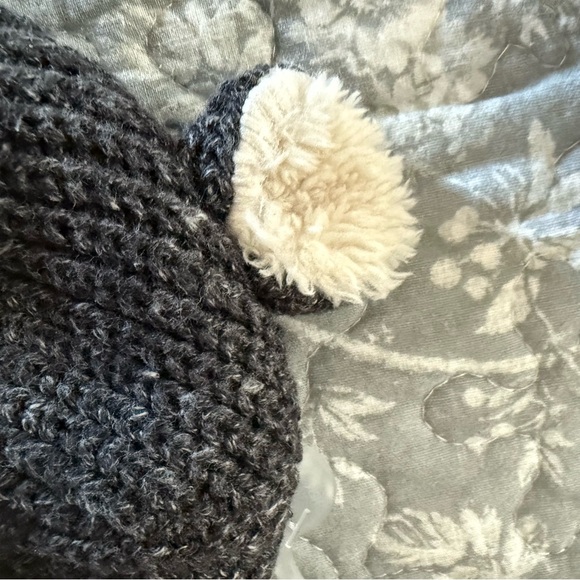 Baby GAP • Baby CashSoft Sherpa-Lined Bear
Beanie • grey • 0-3 months - Picture 3 of 5